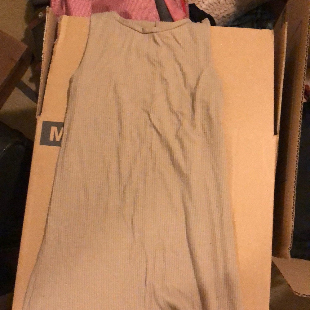 Beige ribbed midi dress